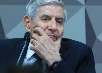 moraes-pede-comprovacao-do-historico-clinico-de-augusto-heleno