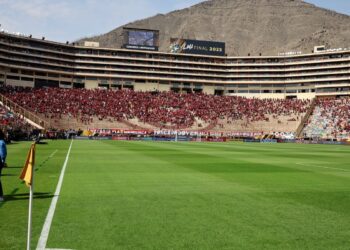 onibus-atrasa-e-final-da-libertadores-comecara-as-18h15-(de-brasilia)