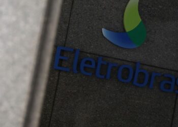 senado-aprova-proposta-de-realocacao-de-trabalhadores-da-eletrobras