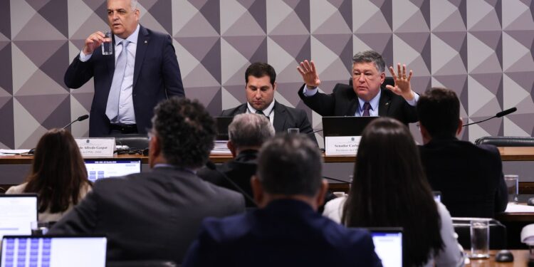 cpmi-do-inss-convoca-dono-do-banco-master-e-governador-zema