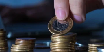 estagnacao-da-economia-acende-alerta-na-industria