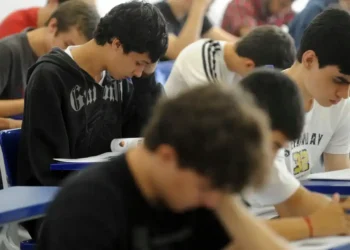 iel-abre-1,5-mil-vagas-de-estagio-em-todo-o-pais;-bolsas-chegam-a-r$-2,5-mil