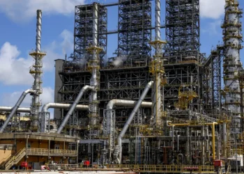 juros-altos-“penalizam”-industria-em-2025,-aponta-cni