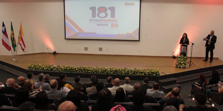 disque-denuncia-da-secretaria-da-seguranca-publica-fortalece-elo-com-a-populacao-e-celebra-trajetoria-de-duas-decadas