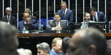 senado-aprova-reducao-da-pena-de-condenados-pelo-8/1-e-trama-golpista