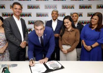 governo-e-prefeitura-discutem-acoes-e-projetos-para-lauro-de-freitas-durante-reuniao-em-salvador