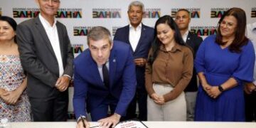 governo-e-prefeitura-discutem-acoes-e-projetos-para-lauro-de-freitas-durante-reuniao-em-salvador