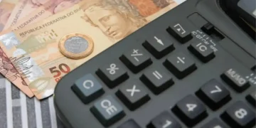 gastos-publicos-superam-arrecadacao-e-devem-fechar-2025-em-r$-5,2-trilhoes