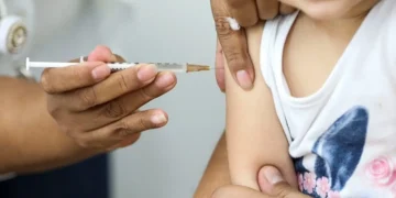 amapa:-macrorregiao-unica-de-saude-mantem-mobilizacao-para-aumentar-coberturas-vacinais-de-criancas-e-adolescentes