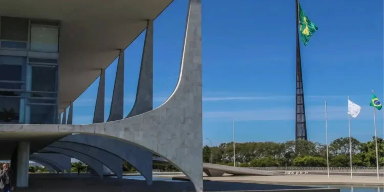 ldo-2026-e-sancionada-com-vetos-e-fixa-superavit-de-r$-34,2-bilhoes