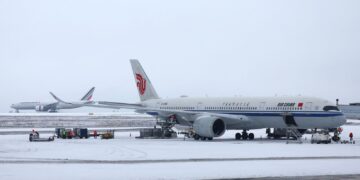 tempestade-goretti:-nevascas-cancelam-centenas-de-voos-na-europa