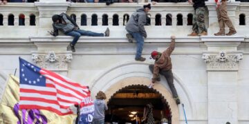 eua-lancam-site-onde-reescrevem-versao-da-invasao-ao-capitolio