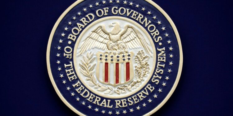 trump-usa-acusacao-criminal-como-chantagem-para-reduzir-juros,-diz-fed