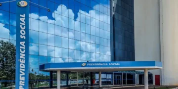 apos-reajuste-de-3,9%,-teto-do-inss-sobe-para-r$-8.475,55-em-2026