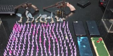 pc-e-pm-apreendem-armas-e-drogas-pertencentes-a-grupo-criminoso-com-atuacao-em-eunapolis