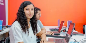 em-2025,-programa-computadores-para-inclusao-cria-50-novos-laboratorios-de-informatica-em-sp