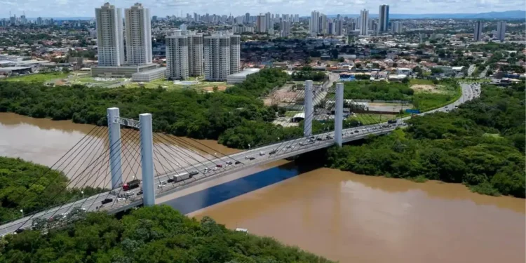 servicos-lideram-como-principal-setor-entre-os-municipios-bilionarios-do-brasil